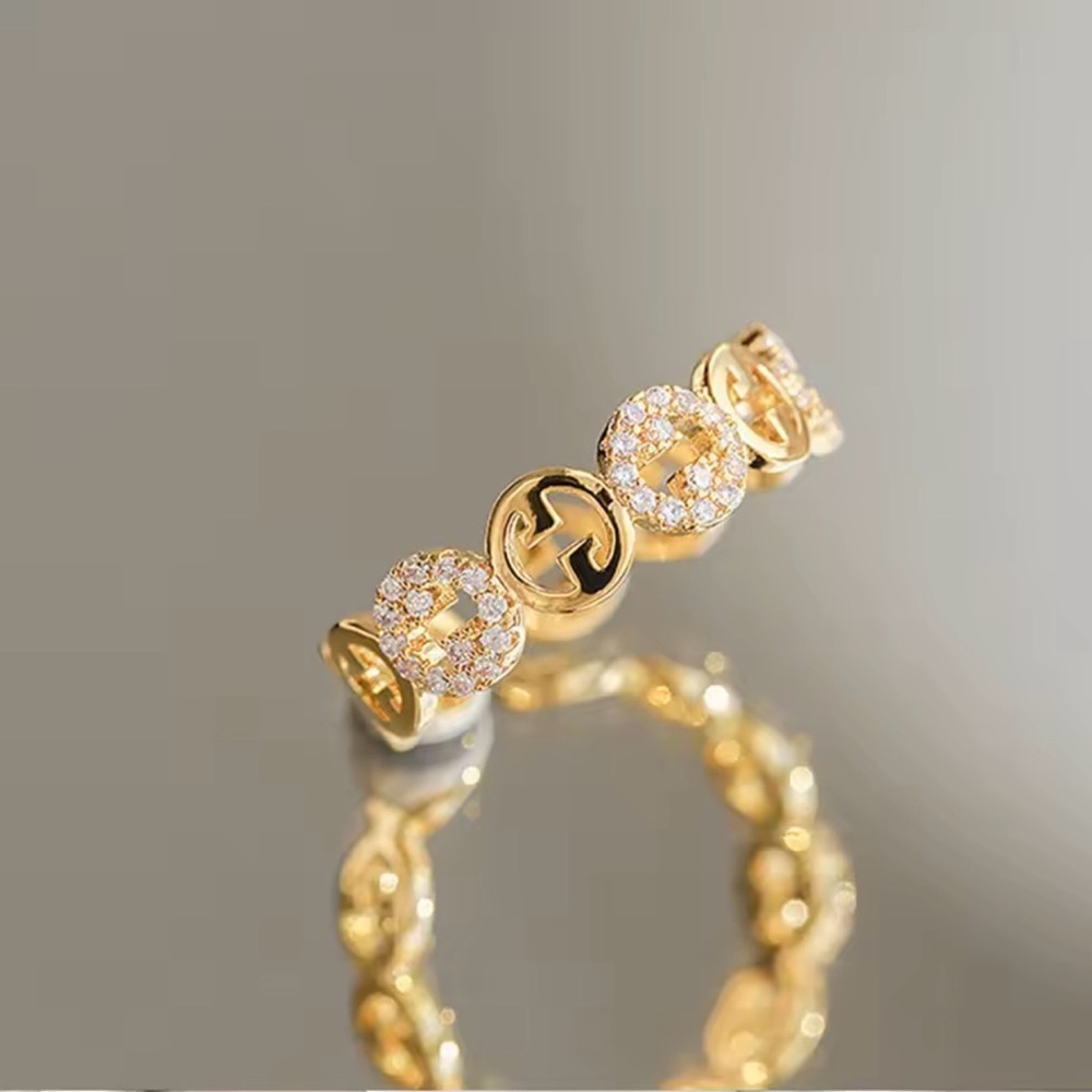 Elegant Gold and Silver Women's Ring